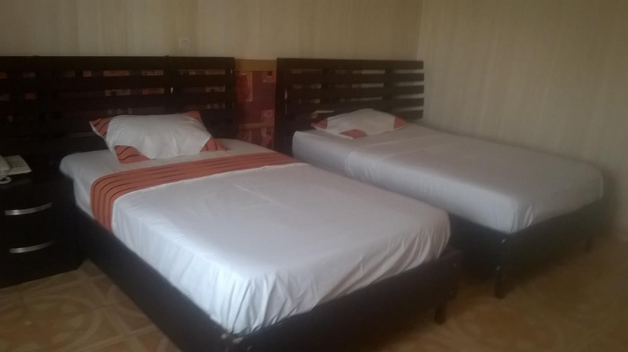 Ouaga Beach Hotel Ouagadougou Eksteriør billede